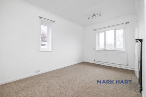 2 bedroom maisonette to rent, Knapmill Road, London SE6