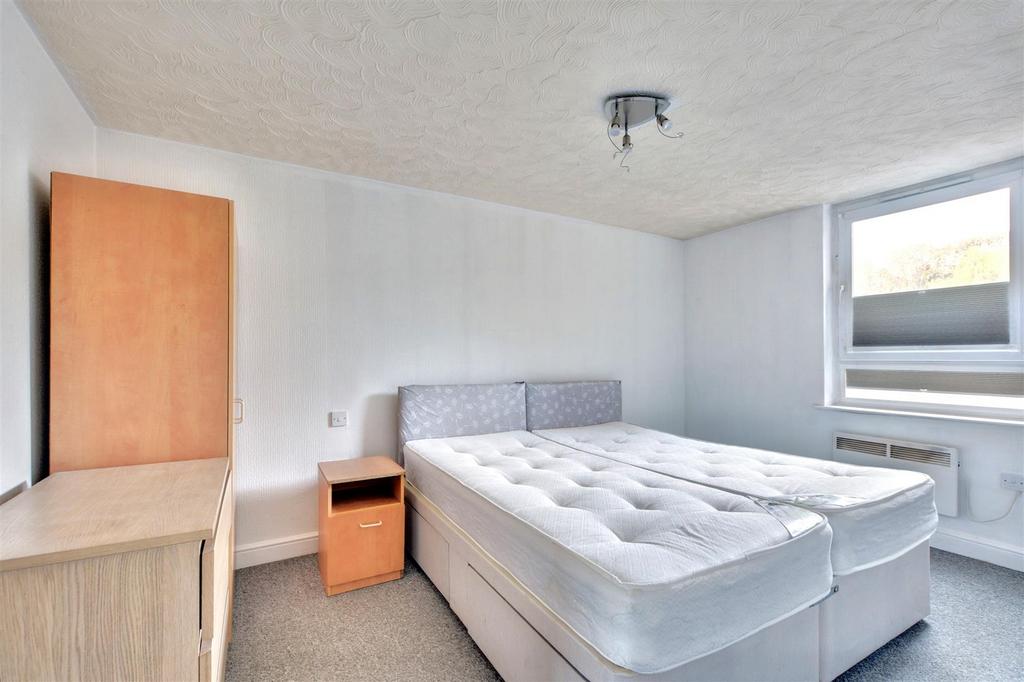 Bedroom 2.jpeg