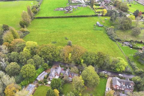 Land for sale, Ockham