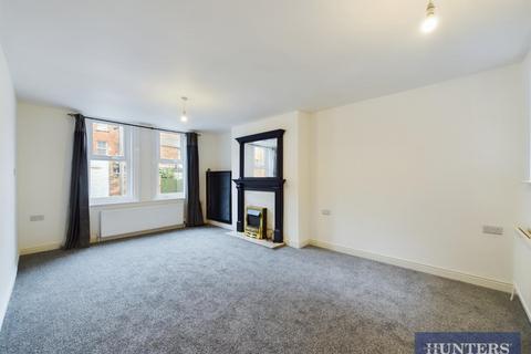 3 bedroom terraced house to rent, Belvedere Place, Scarborough