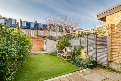 4 bedroom house to rent, Wolseley Avenue, London