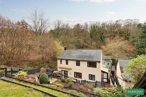 3 bedroom detached house for sale, Upper Lydbrook, Lydbrook, Gloucestershire. GL17 9LQ