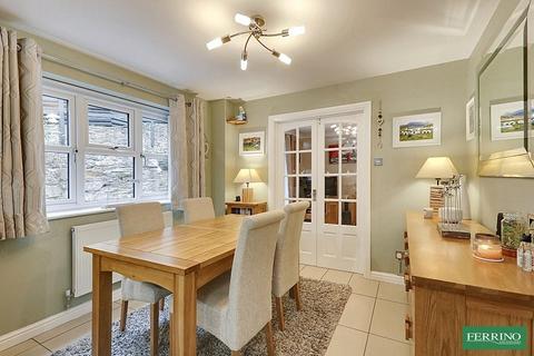 3 bedroom detached house for sale, Upper Lydbrook, Lydbrook, Gloucestershire. GL17 9LQ