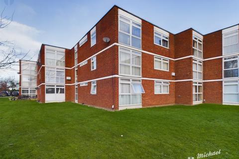 3 bedroom apartment for sale, Ridgeway Court, Aylesbury, HP20 1ED