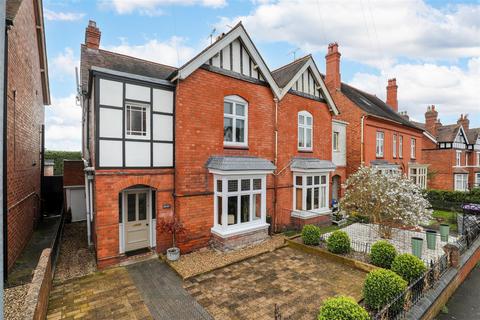 4 bedroom semi-detached house for sale, 35 Victoria Road, Bridgnorth