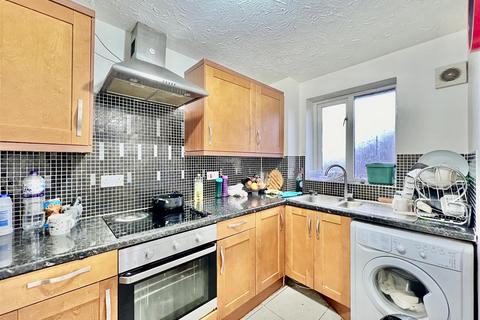 undefined, Burket Close, Southall UB2