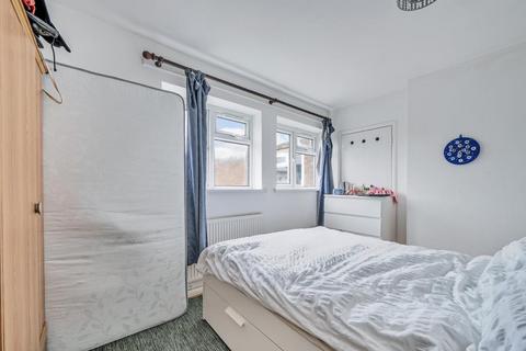 1 bedroom flat for sale, St Marks Hill,  Surbiton,  KT6