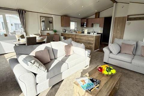 2 bedroom lodge for sale, Rye Harbour Holiday Park