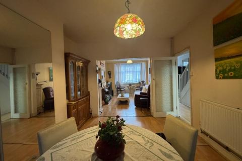 undefined, Sherringham Avenue, London
