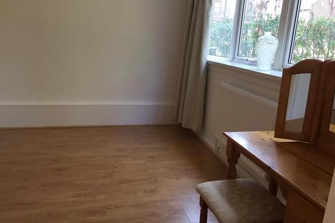 1 bedroom flat to rent, Fleet Road, London, NW3