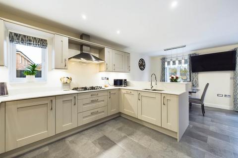 5 bedroom detached house for sale, Scots Pine Close,  Poulton-le-Fylde, FY6