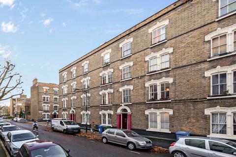 1 bedroom flat to rent, Crampton Street, Elephant and Castle, London, SE17