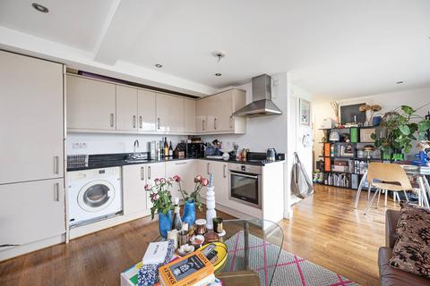 1 bedroom flat for sale, Vallance Road, Bethnal Green, London, E1