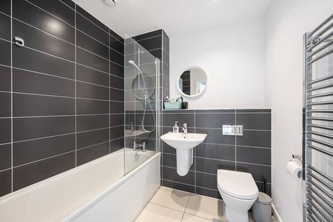 1 bedroom flat for sale, Harford Street, Stepney, London, E1