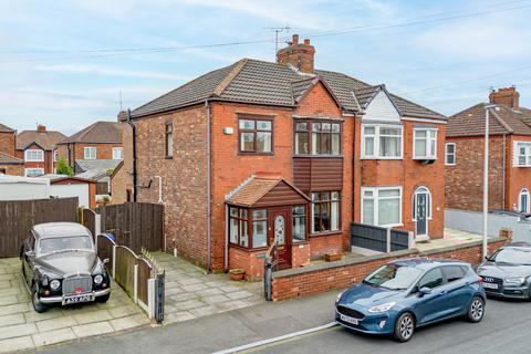 3 bedroom semi-detached house for sale, Shelagh Avenue, Widnes WA8