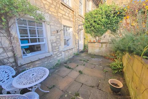 Studio for sale, Grosvenor Place, Bath BA1