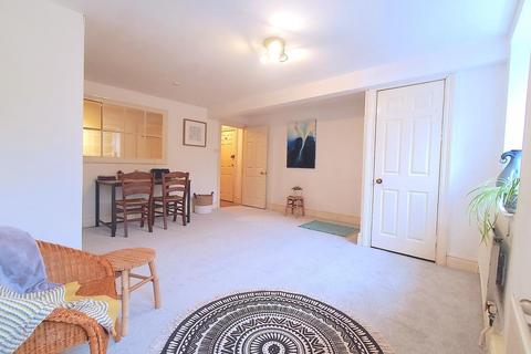 Studio for sale, Grosvenor Place, Bath BA1