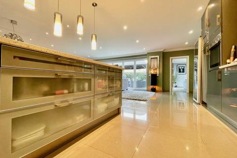 5 bedroom house for sale, Branksome Hill Road, Bournemouth