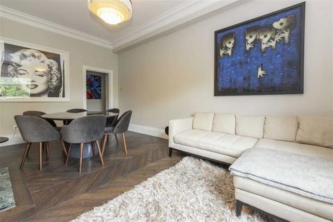 2 bedroom flat to rent, Portland Place, London W1B