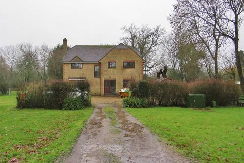 5 bedroom detached house to rent, Ifield Wood, Ifield, Crawley, West Sussex, RH11