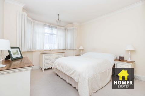 2 bedroom maisonette for sale, Canford Road, BH11 8SA