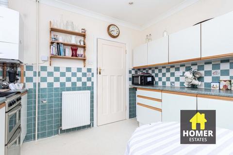 2 bedroom maisonette for sale, Canford Road, BH11 8SA