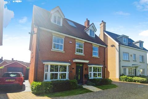 5 bedroom detached house for sale, Burgattes Road, Dunmow CM6