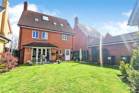 5 bedroom detached house for sale, Burgattes Road, Dunmow CM6