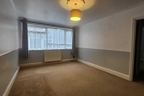 1 bedroom apartment to rent, 1 Bedroom in Leighton Lodge