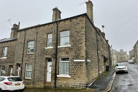 2 bedroom house to rent, Chapel Street, Holywell Green, Halifax