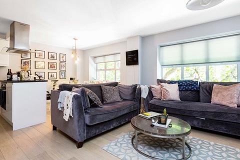 2 bedroom flat for sale, Tower Bridge Road, London SE1