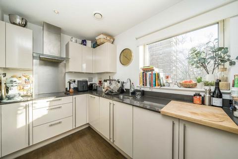 1 bedroom flat for sale, Freda Street, London SE16