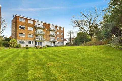 2 bedroom apartment for sale, Admirals Court, Southampton SO31