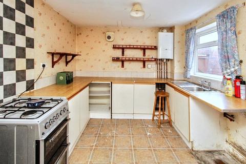 4 bedroom terraced house for sale, Derwent Street, Newcastle upon Tyne, Tyne and Wear, NE15 6NT