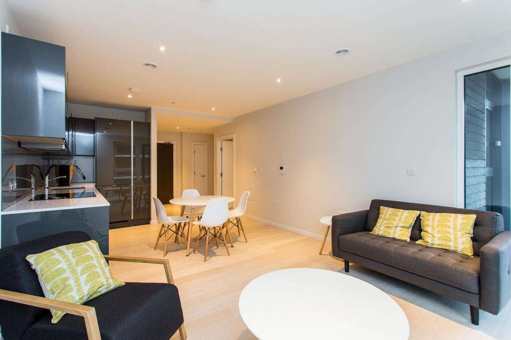 Apartment in Stratford - View 2