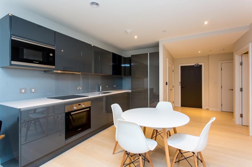 Apartment in Stratford - View 3