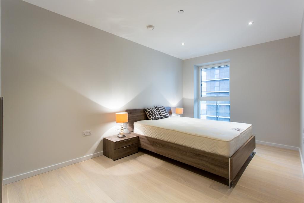 Apartment in Stratford - View 4