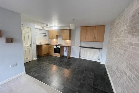 2 bedroom flat for sale, Augustine Court, Salisbury SP2