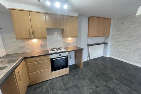 2 bedroom flat for sale, Augustine Court, Salisbury SP2