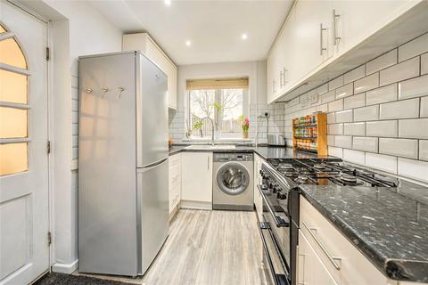 2 bedroom semi-detached house for sale, Brackenwood Drive, Leeds