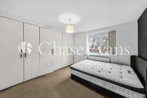 2 bedroom flat to rent, Bridge Court, 13 Newport Avenue, Canary Wharf, London, E14