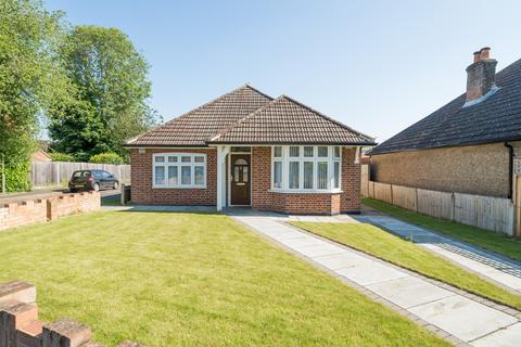 2 bedroom bungalow for sale, Little Green Lane, Chertsey, KT16