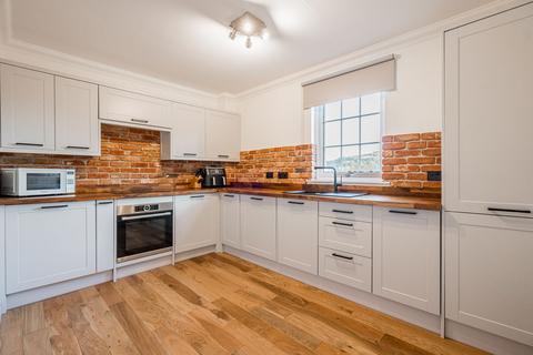 2 bedroom flat for sale, St. Leonard's Bank, Perth, PH2