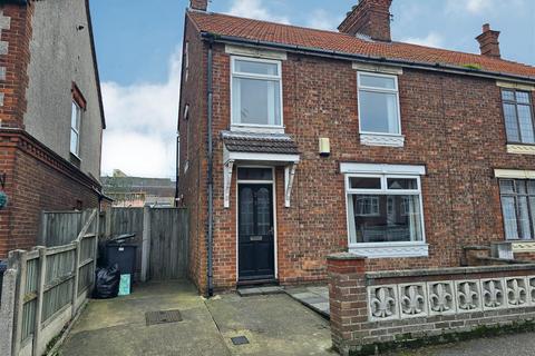 3 bedroom semi-detached house for sale, Roslyn Road, Gorleston