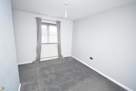 2 bedroom terraced house to rent, Hatters Court, Bedworth