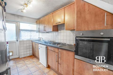 3 bedroom terraced house for sale, Cornwall Close, Hornchurch