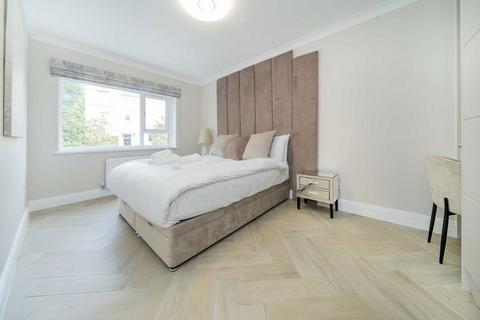 2 bedroom flat to rent, Carlton Hill, London NW8