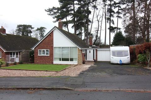 3 bedroom detached bungalow for sale, Summercourt Square, Kingswinford DY6