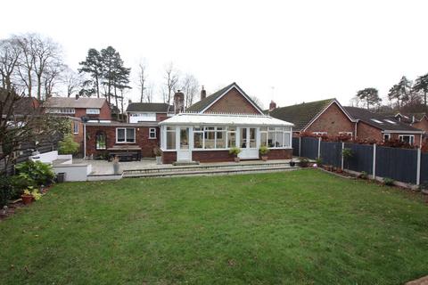 3 bedroom detached bungalow for sale, Summercourt Square, Kingswinford DY6