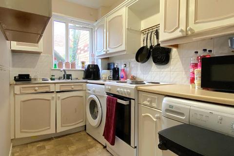 1 bedroom maisonette for sale, Damigos Road, Gravesend, Kent